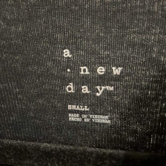 A New Day Slim Fit Ribbed Tank Top - Picture 3 of 5